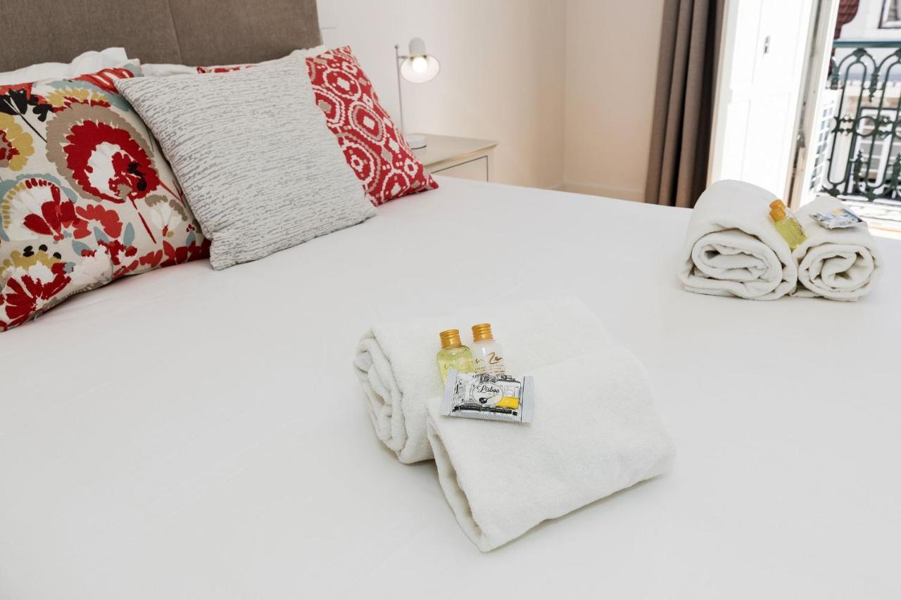Amazing 1Bdr Apartment In Chiado By Lovelystay リスボン エクステリア 写真