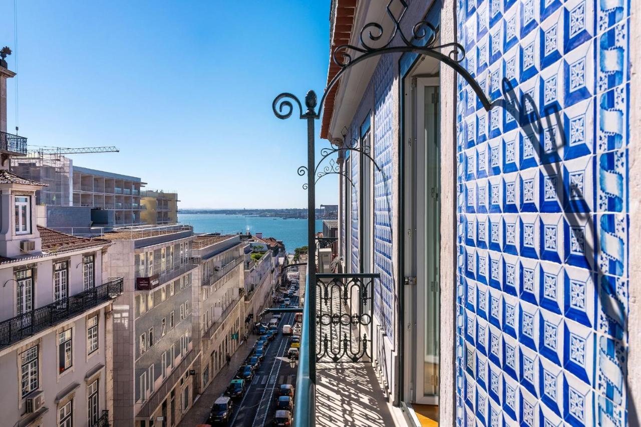 Amazing 1Bdr Apartment In Chiado By Lovelystay リスボン エクステリア 写真