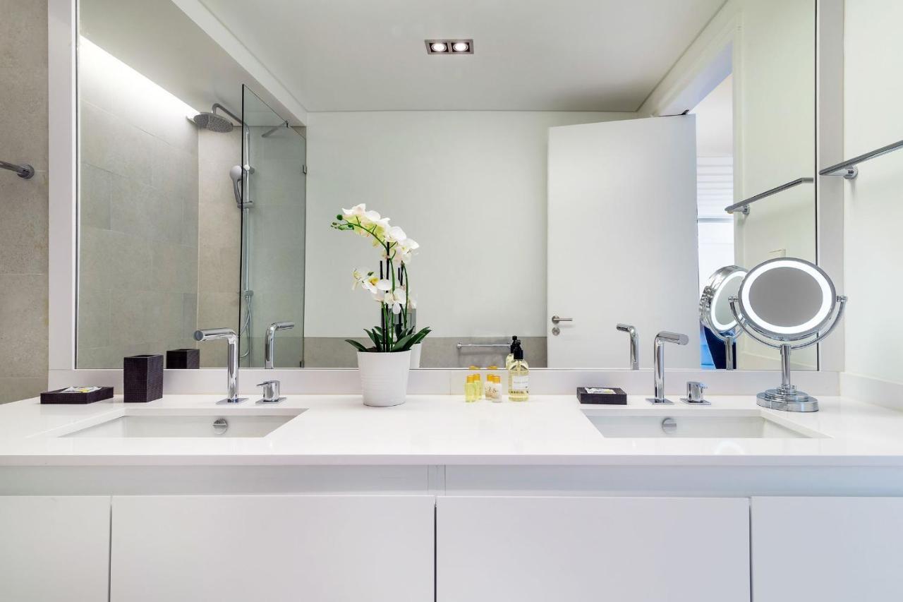 Amazing 1Bdr Apartment In Chiado By Lovelystay リスボン エクステリア 写真